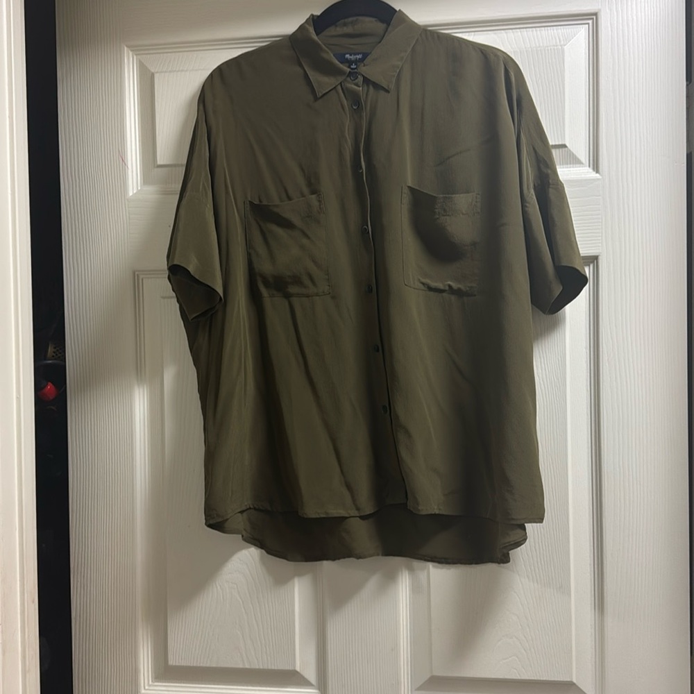 Madewell 100% Silk Olive Green button down shirt - Picture 3 of 6